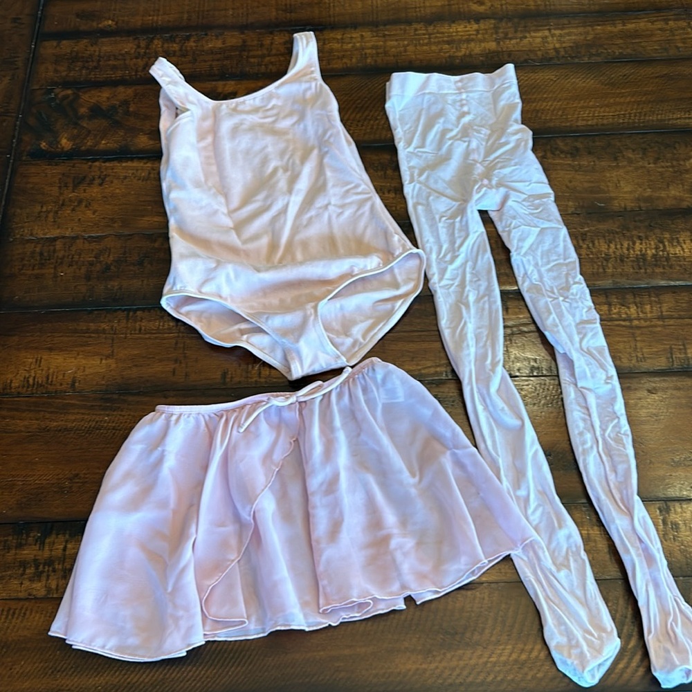Ballet leotard (size 12), tights 8-10 T and skirt medium 8-10–like new